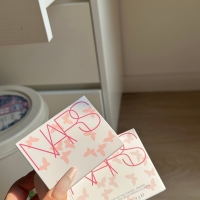 NARS蝴蝶粉饼