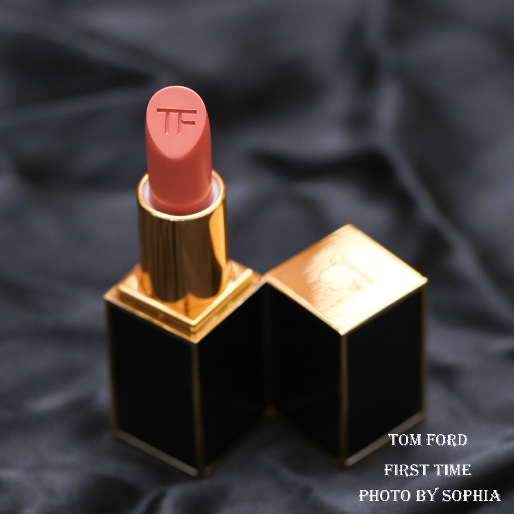 TOM FORD 2015年圣诞限量黑管唇膏01 FIRST TIME试色