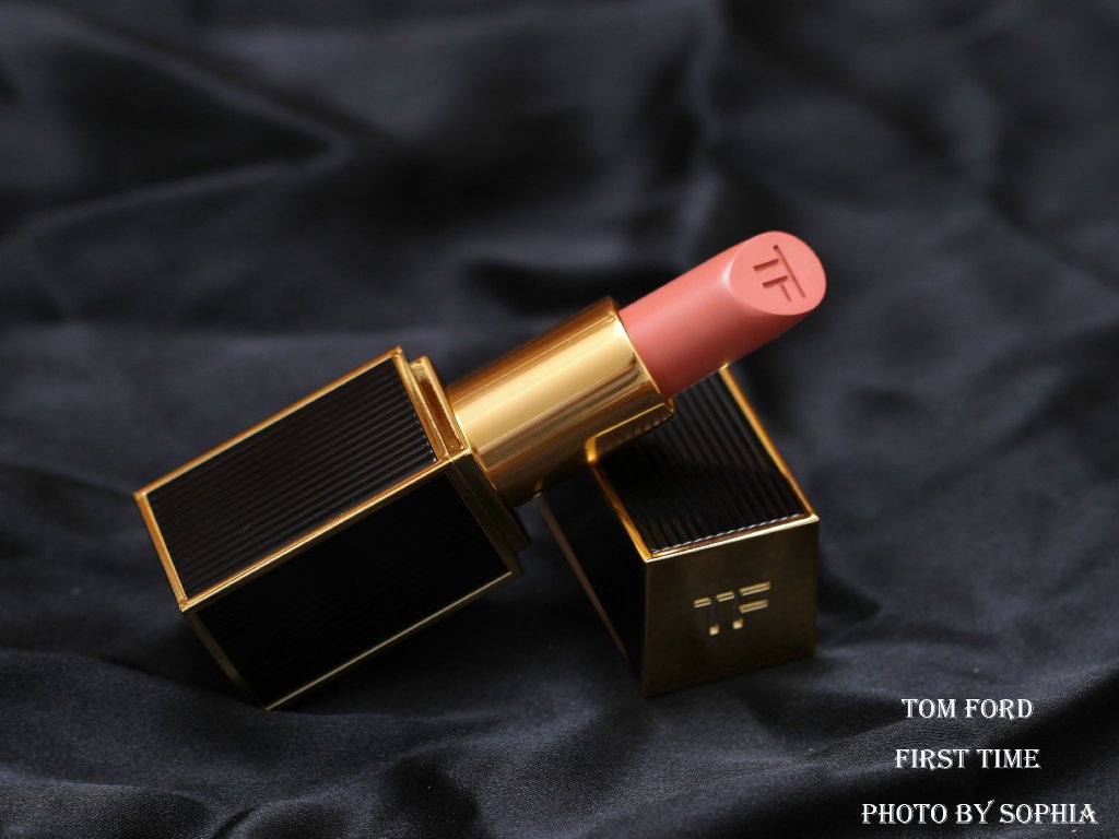 TOM FORD 2015年圣诞限量黑管唇膏01 FIRST TIME试色