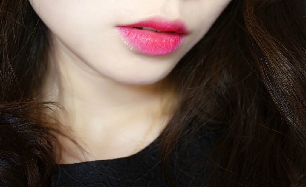 BOURJOIS ROUGE EDITION VELVET妙巴黎天鹅绒彩唇釉#02 #06试色。
