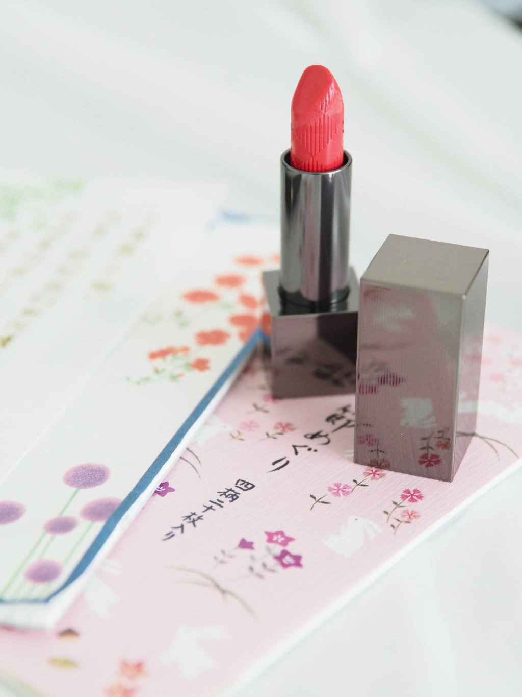 Burberry Kisses 唇膏色号73试色（Burberry Kisses Hydrating Lip Colour No.73 Bright Coral）