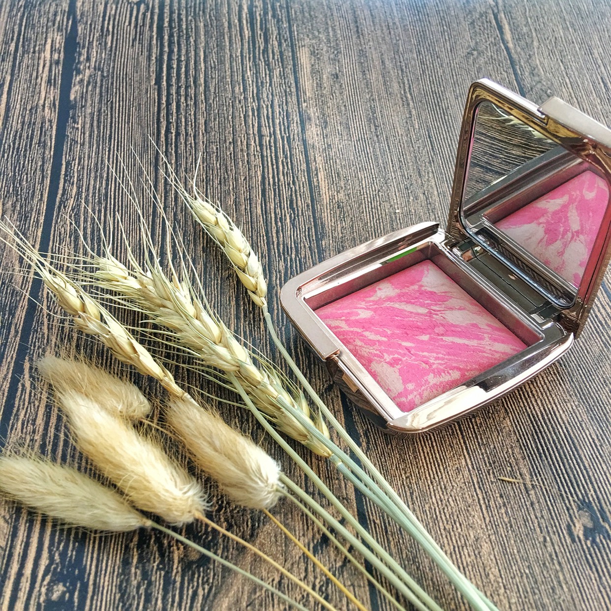 laduree杜拉丽贵族浮雕肖像腮红&hourglass五花肉腮红