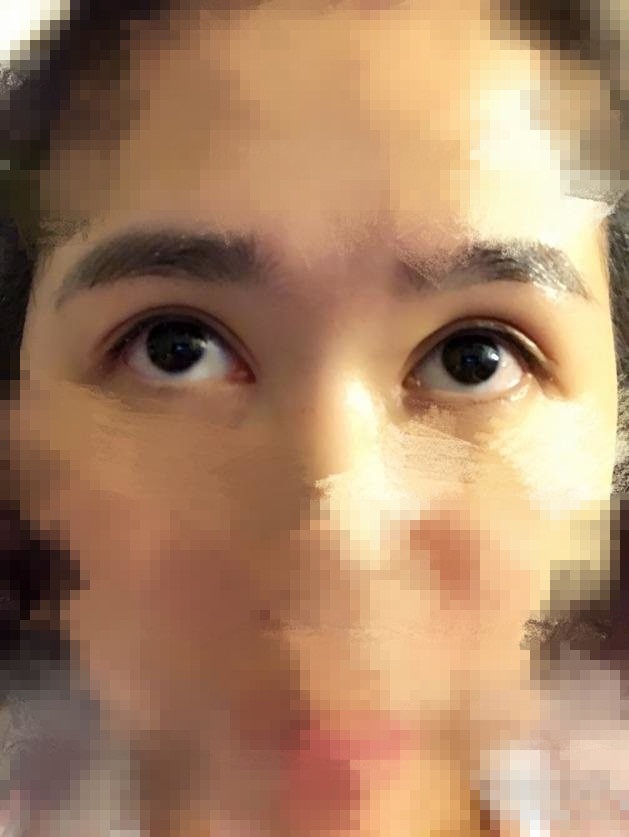 素颜拍的 不过我做了美瞳线 所以也不算素颜啦眼角很明显的开了 总之真的很满意啊