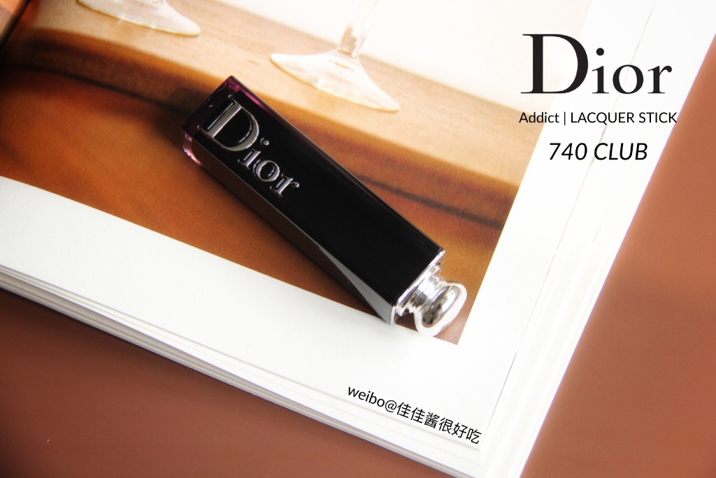 Dior | 迪奥漆光固态唇釉 740 Club 试色