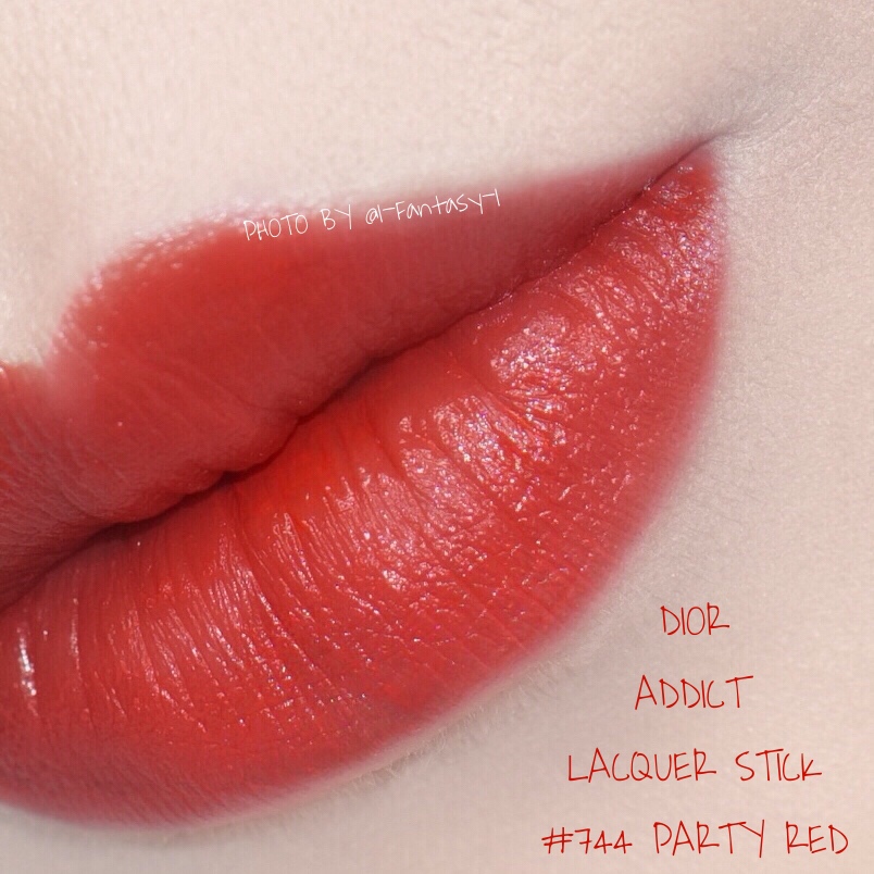 DIOR /ADDICT LACQUER STICK #744 PARTY RED 试色