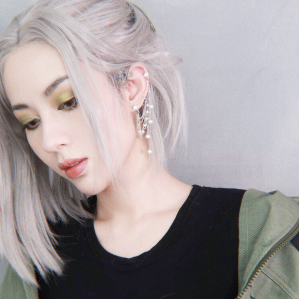 绿色眼妆配什么口红