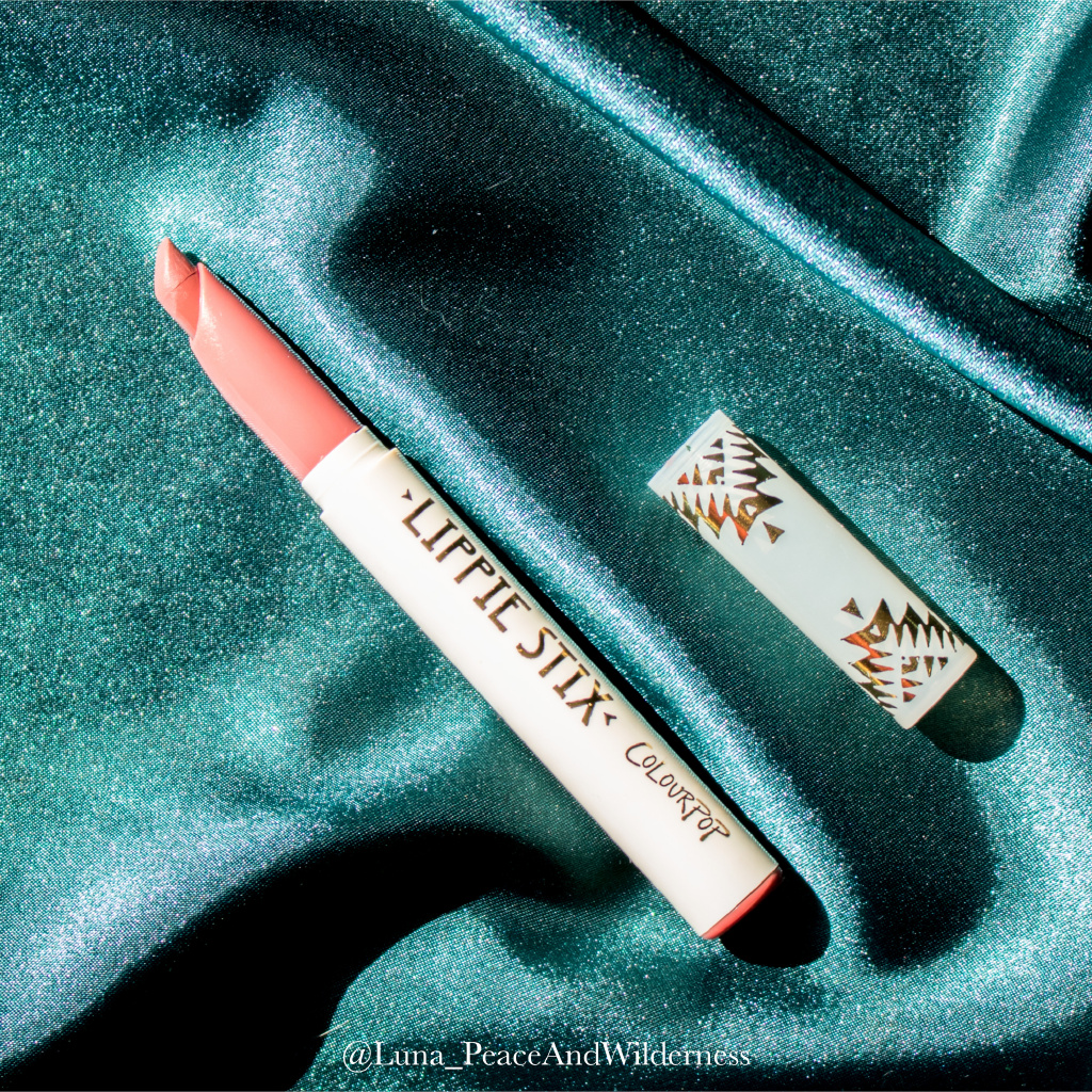 Colourpop哑光唇膏笔Hike House试色