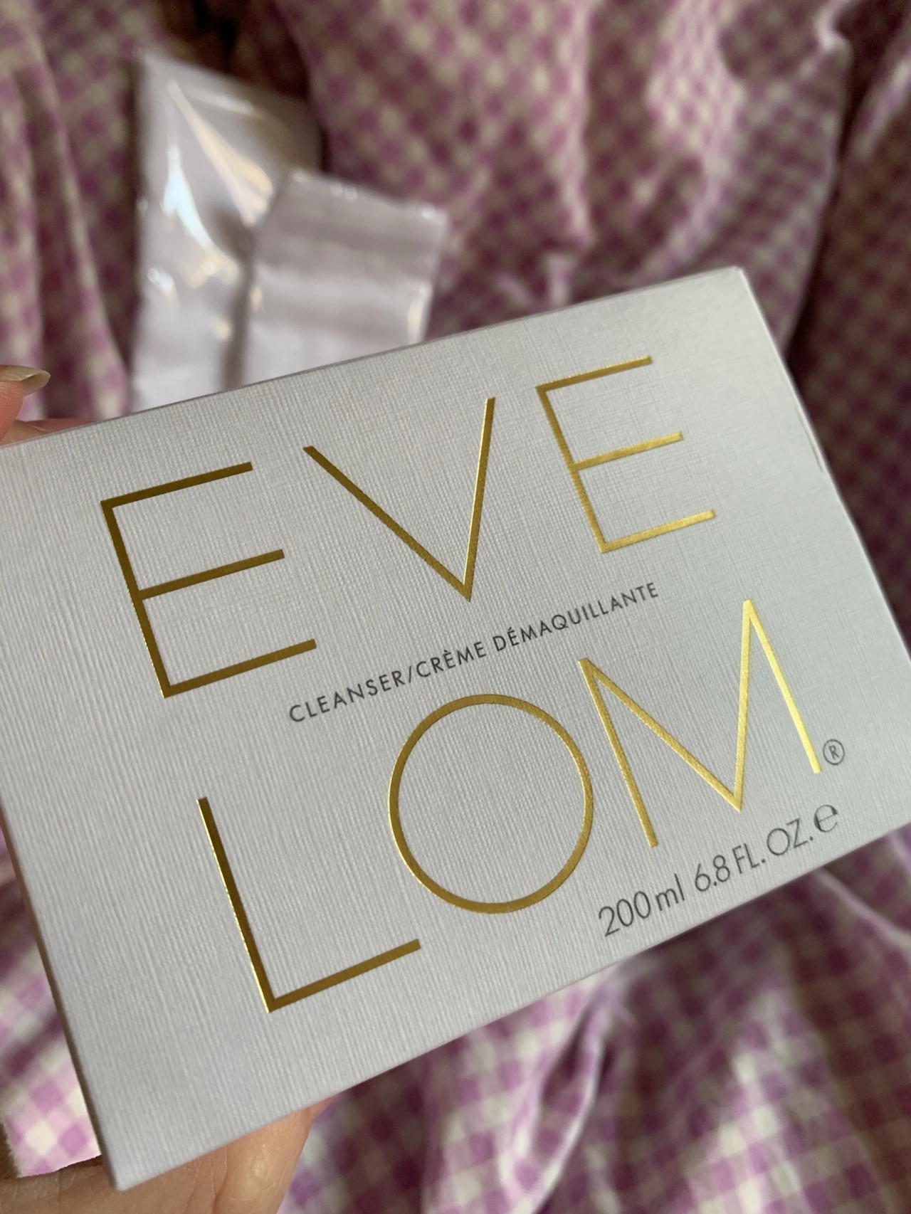 大家看看这个Eve Lom卸妆膏是假货吗？