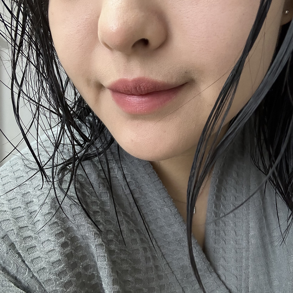 兰蔻菁纯裸唇釉279试色