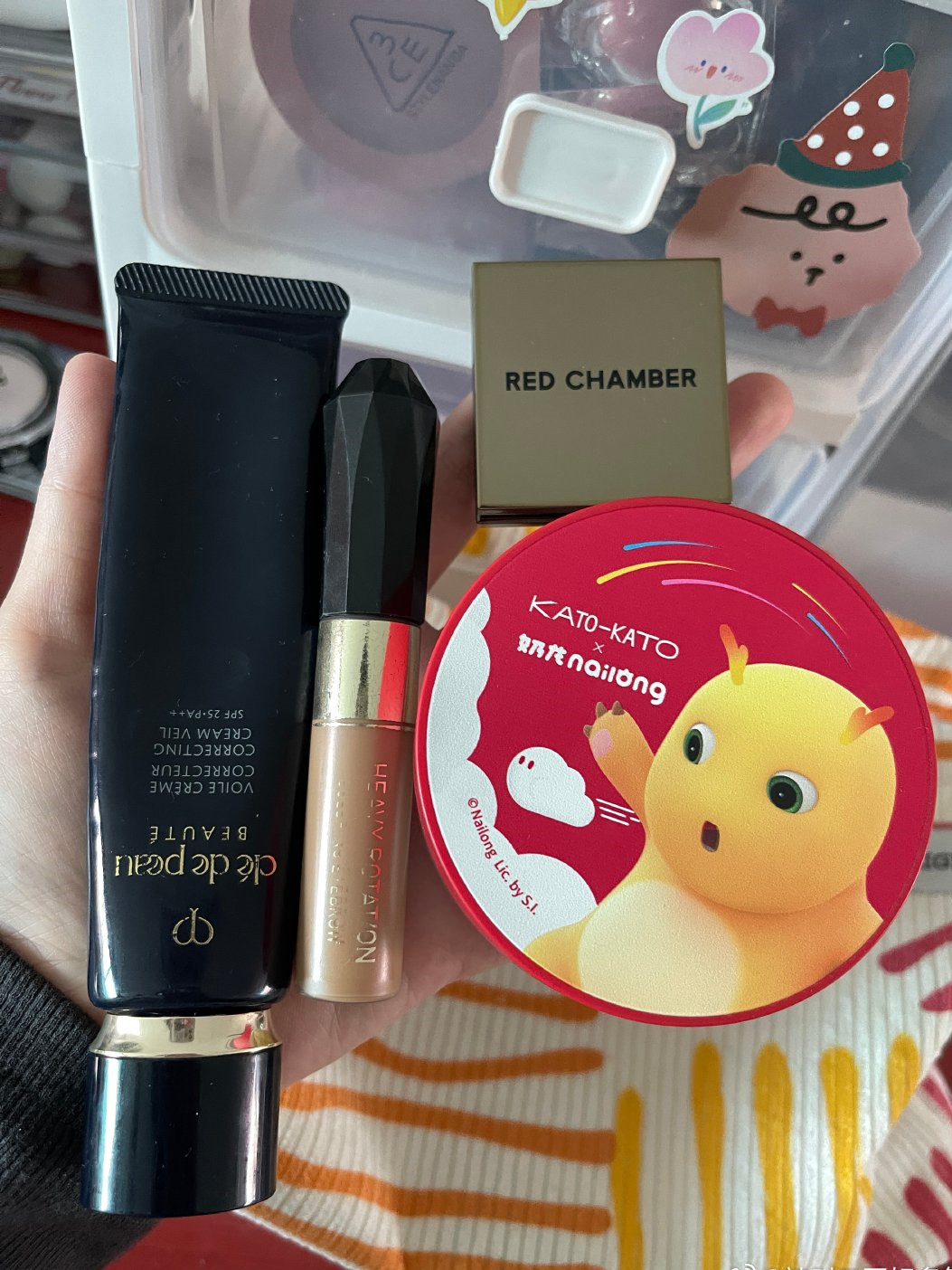 明天出差2天，在收拾化妆包，展示！