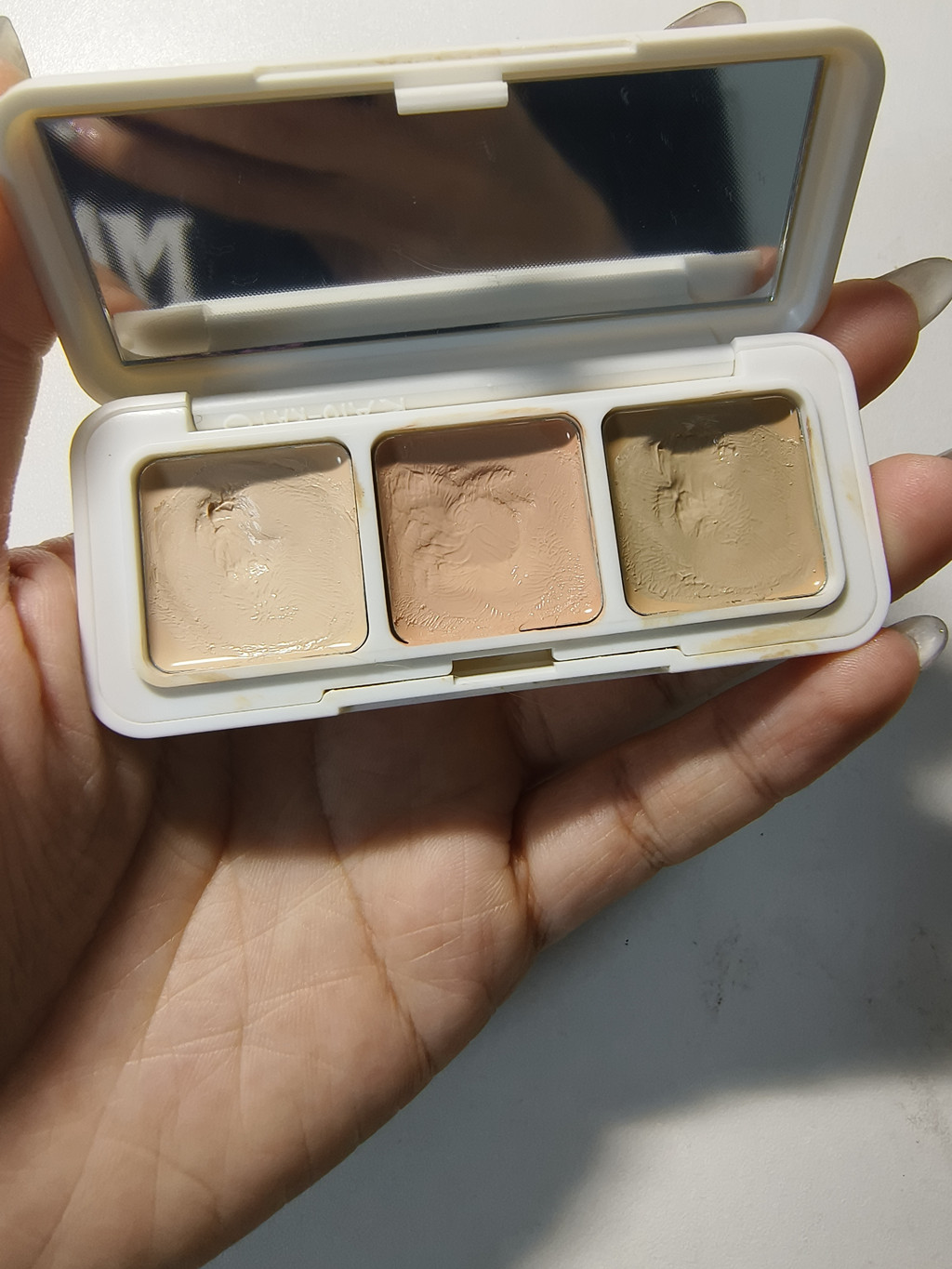 最近的一些粉状铁皮