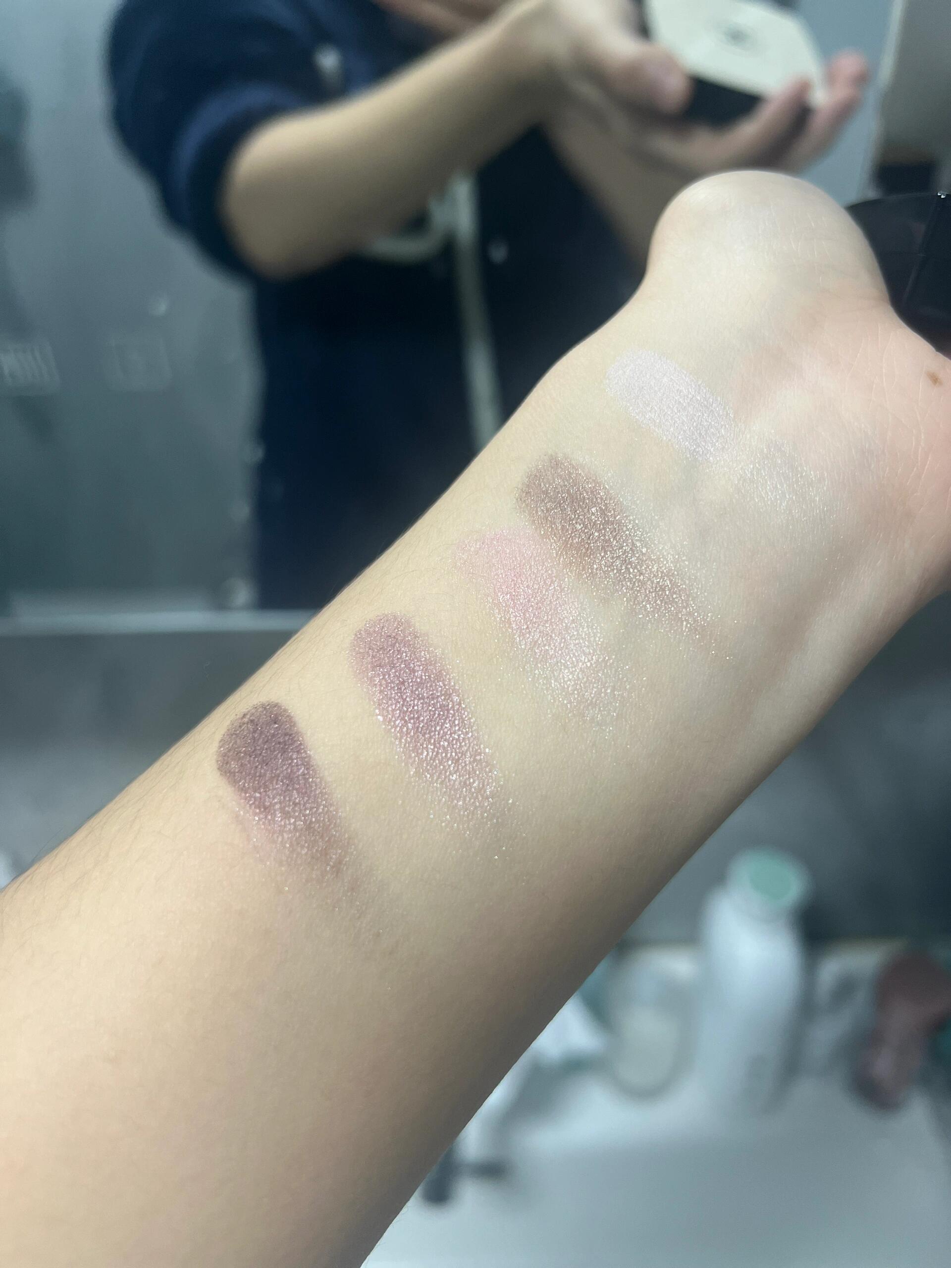橄榄皮适合什么颜色眼影，橄榄皮眼影推荐