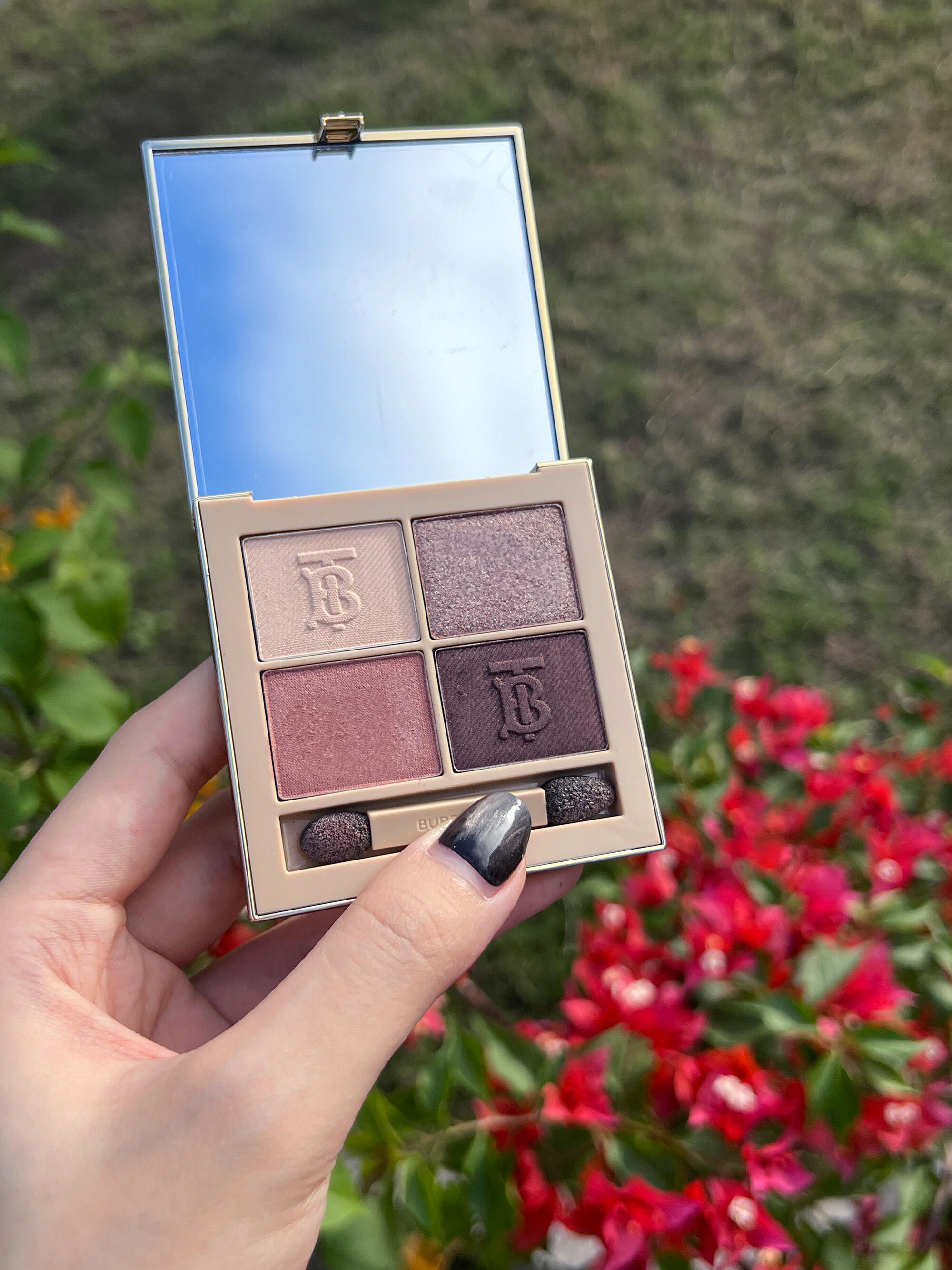 BURBERRY巴宝莉新色四色眼影盘05夏日碎冰冰试色