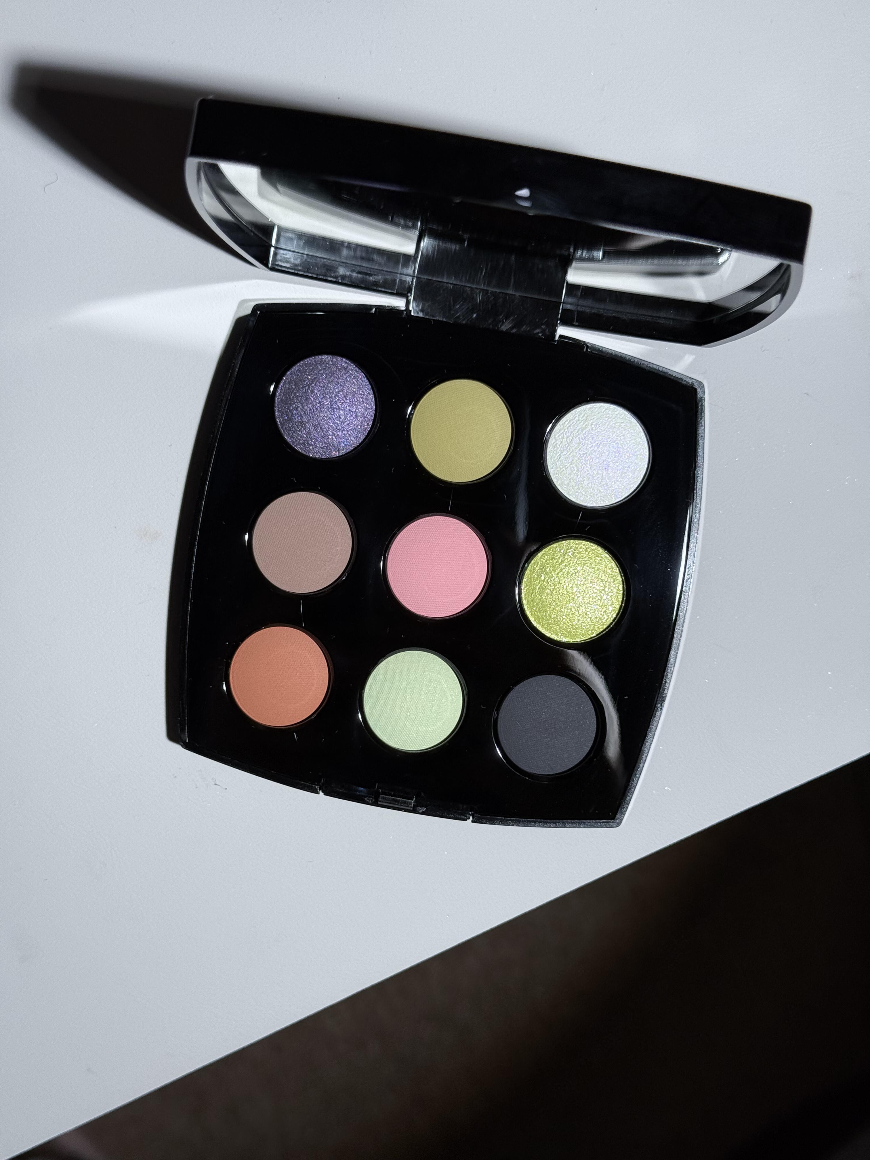 Chanel香奈儿2025圣诞限定九色眼影盘848试色