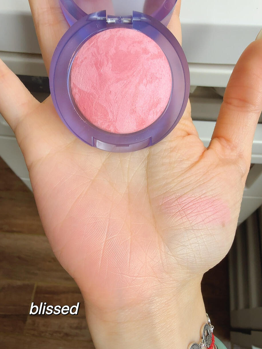 Kosas矿物腮红blissed试色