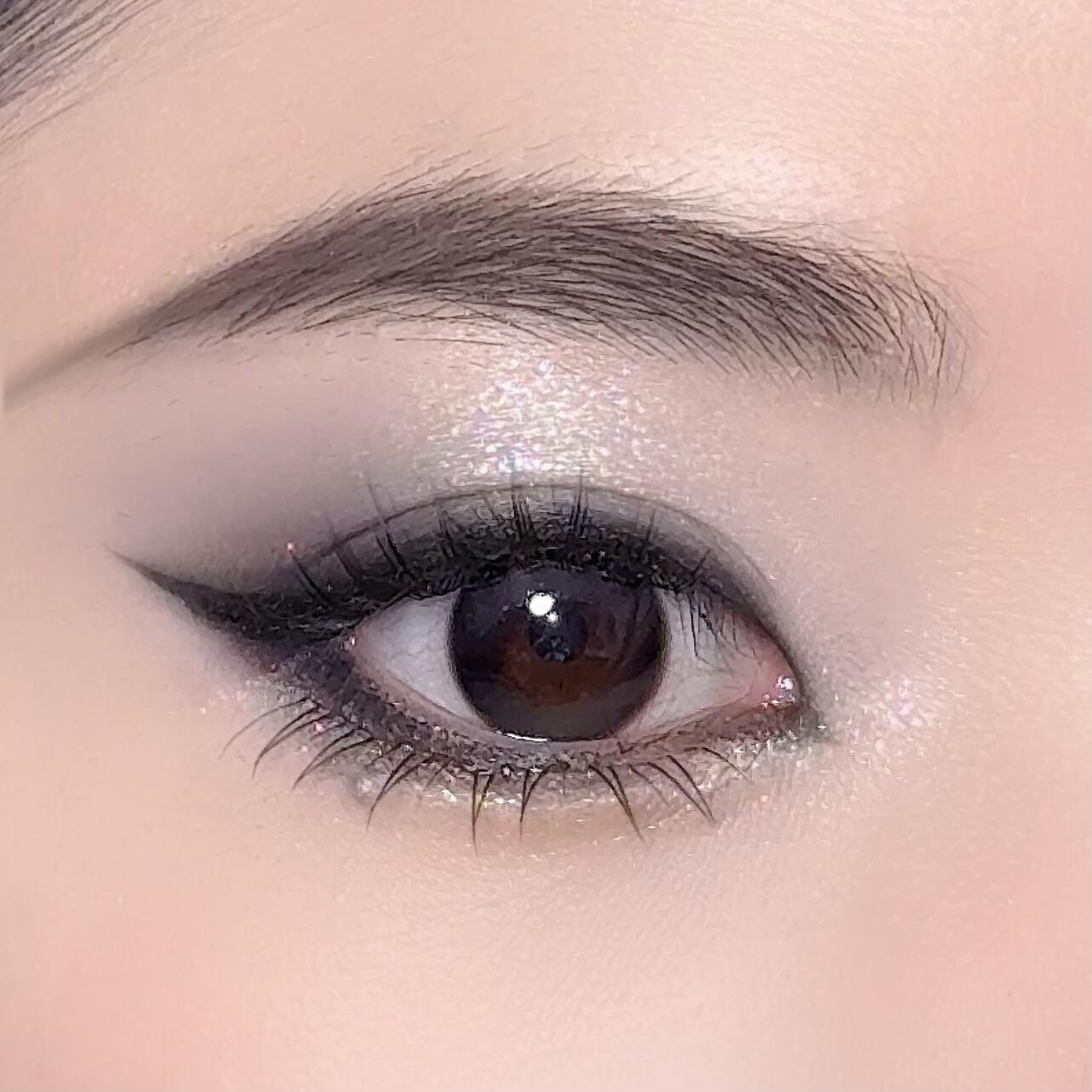 冷调烟熏灰眼妆教程