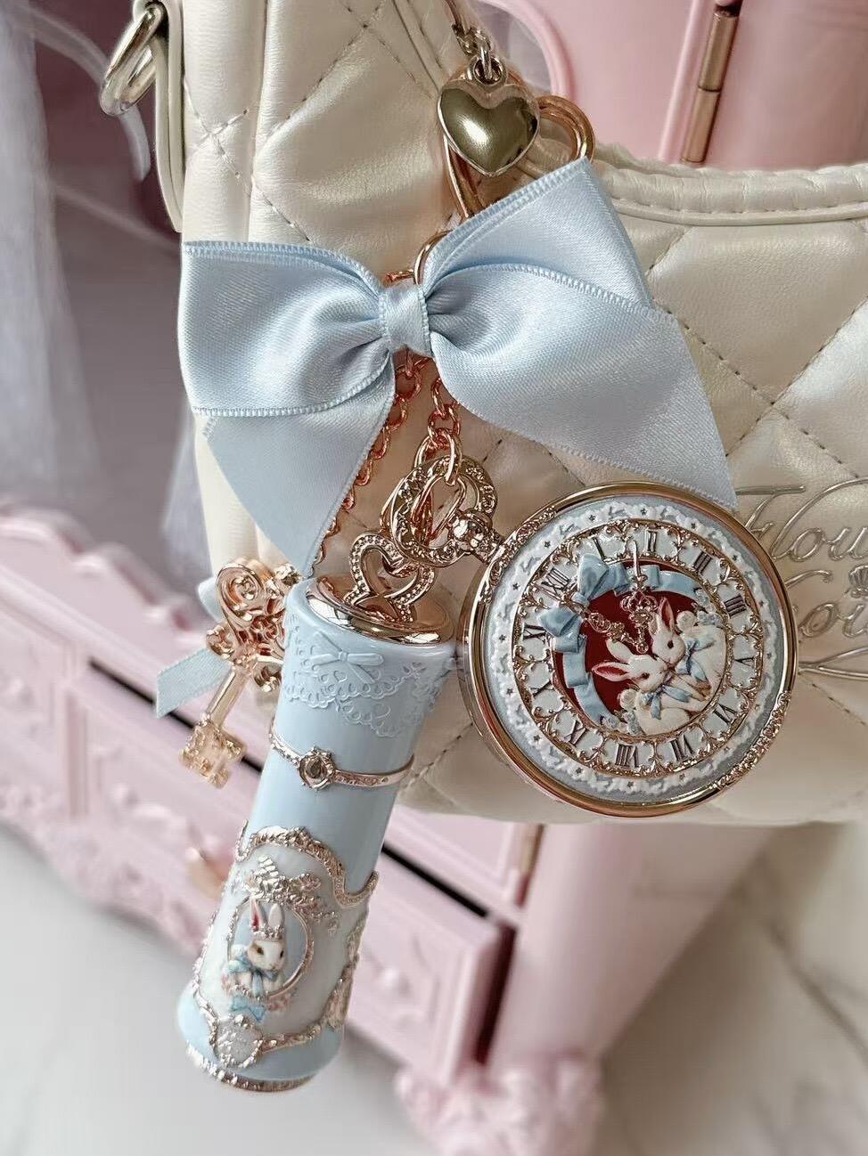 花知晓邦尼花园云朵唇霜黄皮&白皮选色指南